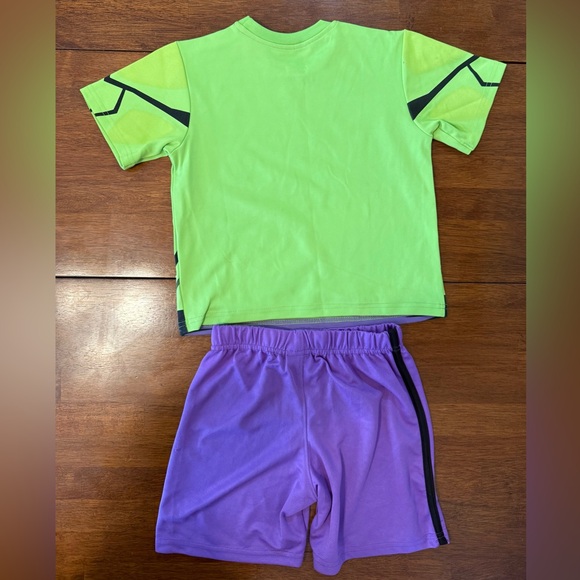 Marvel Avengers Kids Green Top and Purple Shorts Superhero Costume - Picture 2 of 5